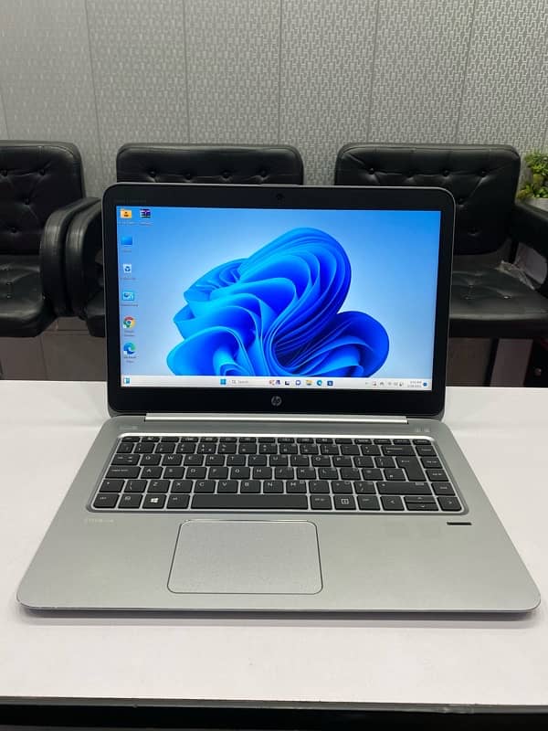 Hp Elitebook folio 1040g3 | Core i5-6th gen | 8/256 SSD 0