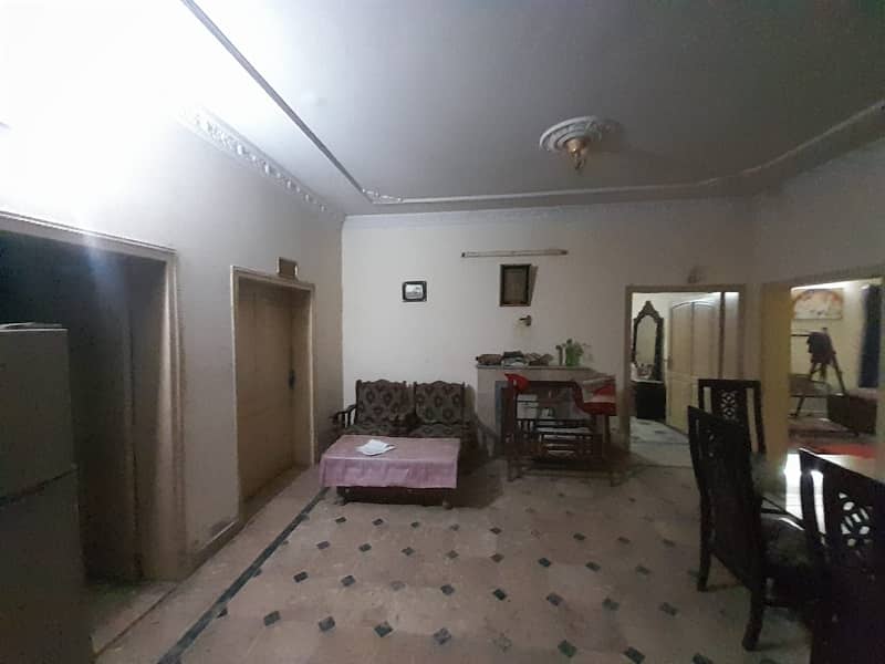 Stunning 10 Marla House Available For Sale In Gulshan-e-Iqbal 1