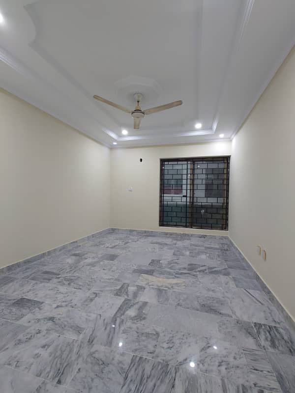 G-11 101 Tower 3 Bed Apartment (Flat) Available For Sale 28