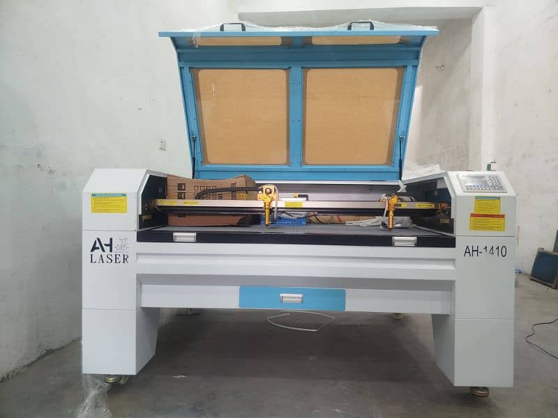 Laser cutting machine 1