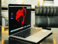 APPLE MACBOOK PRO 2017 WITH 16GB/256 SSG