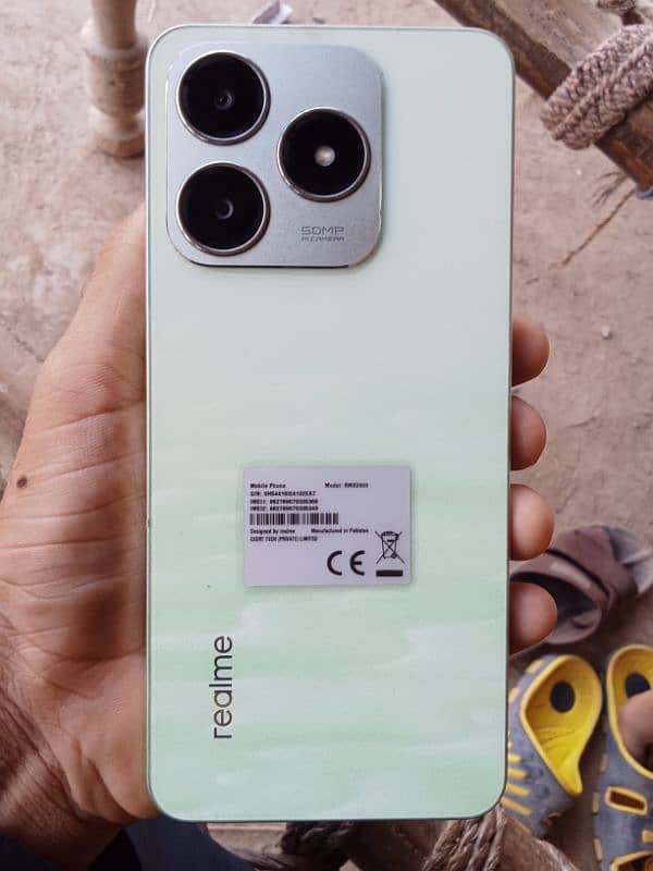 Realme C63 6/128 1