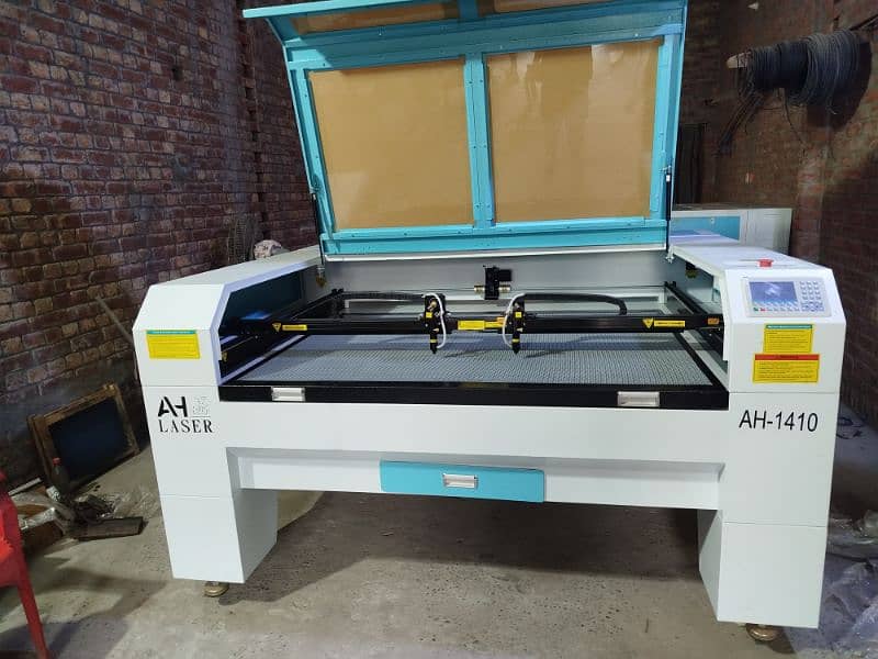 Laser cutting machine 5