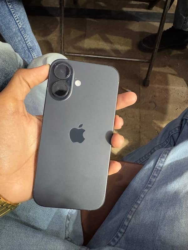 iphone 16 simple 2