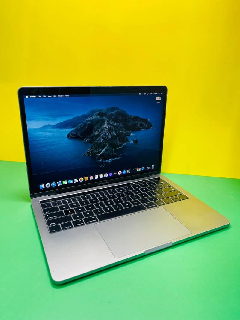 APPLE MACBOOK PRO 2018 13" RETINA DISPLAY 1