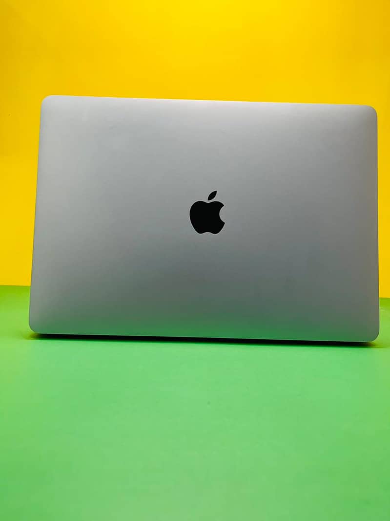 APPLE MACBOOK PRO 2018 13" RETINA DISPLAY 2