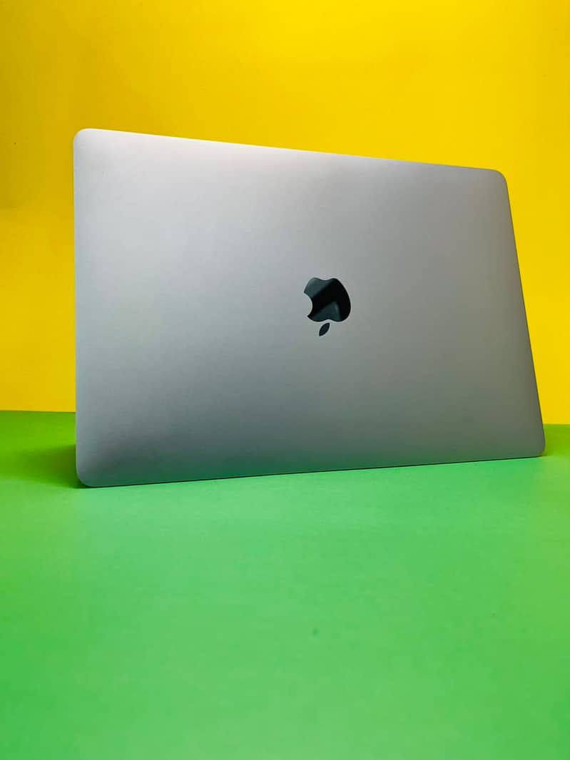 APPLE MACBOOK PRO 2018 13" RETINA DISPLAY 5