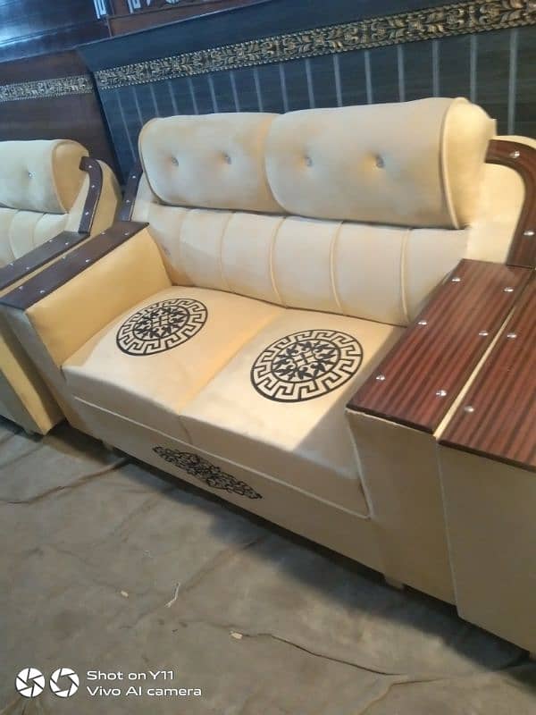 sofa brand 1