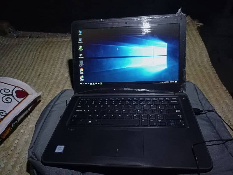 New condition laptop available 10/10 condition ram 8gb hard 256gb 1