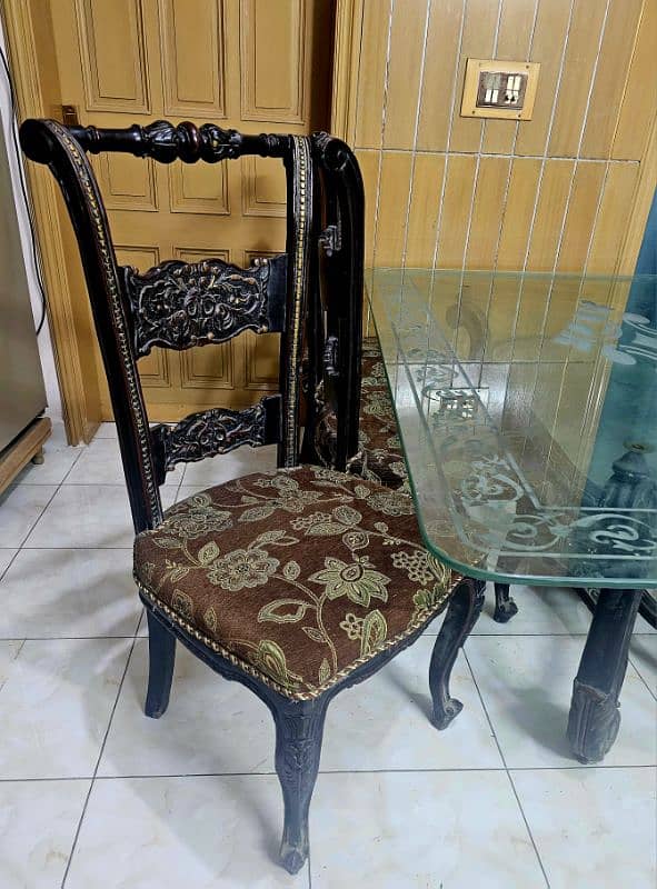 Dining table chinioti-6 chairs, solid wood, less used, all genuine 4