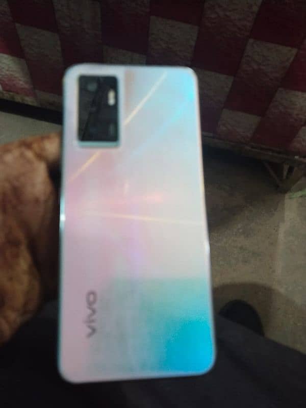 Vivo  V 23e 1