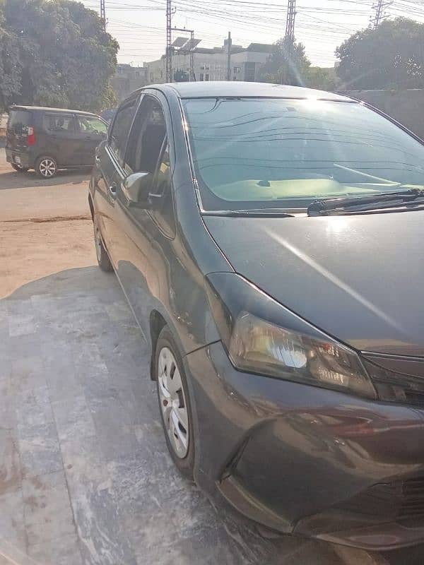 Toyota Vitz 2015 8