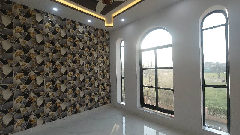 Buy A Centrally Located 5 Marla House In Bismillah Housing Scheme - Block B 21