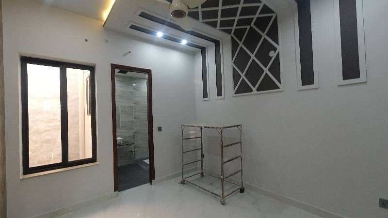 Buy A Centrally Located 5 Marla House In Bismillah Housing Scheme - Block B 24