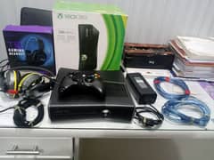 XBOX 360 SLIM 320GBJTAG   2controller 1 eksa e900 headset description