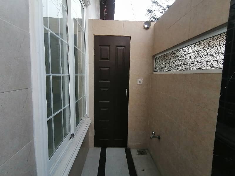 House Available In Bismillah Housing Scheme - Iqbal Block For Sale 3