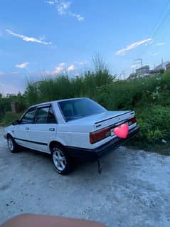 Nissan Sunny B12 1988