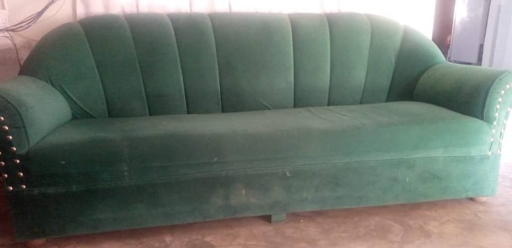 5 seater sofa set at new condition 4