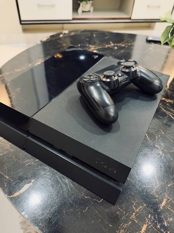 Ps4 Fat 500GB with One Controller 0