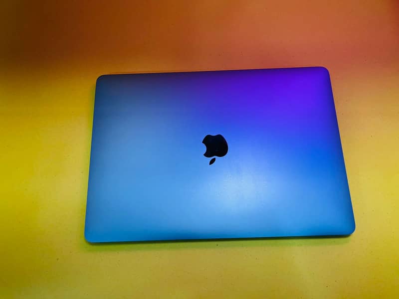 APPLE MACBOOK PRO WITH M1 CHIP 4