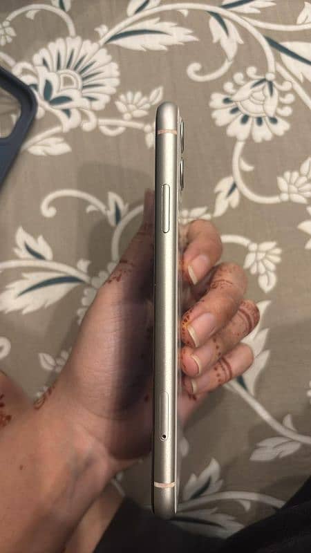 Iphone 11 256gb pta approved 2