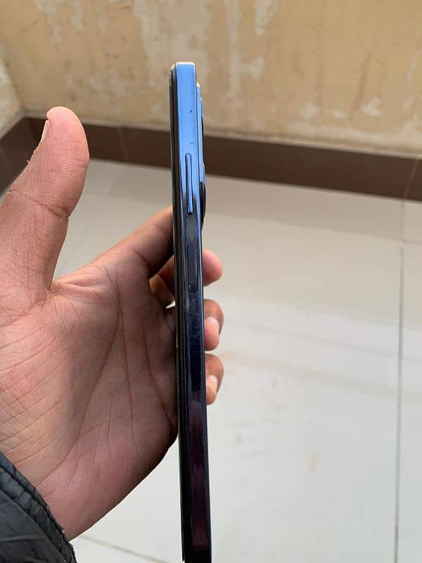 infinix hot 40 pro 1