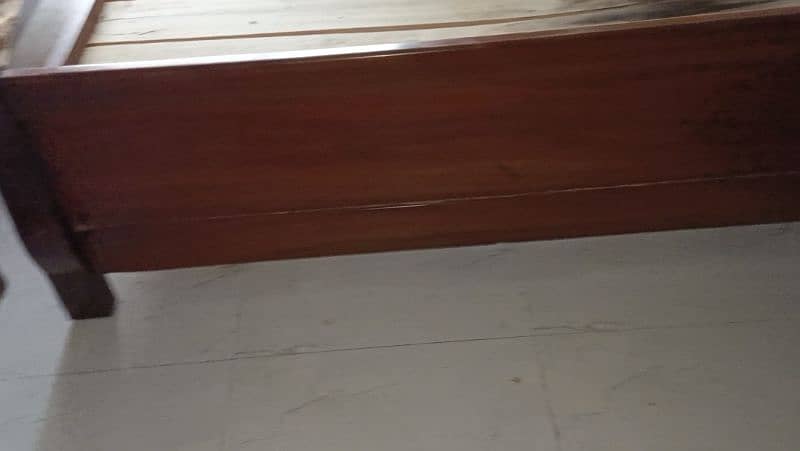 king size bed with mattress & side tables 2