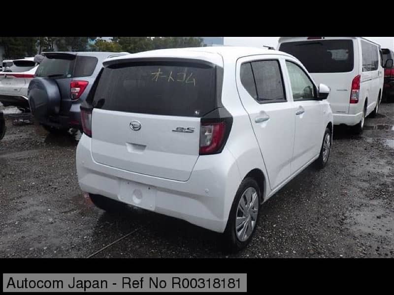 Daihatsu Mira 2021/2025 3