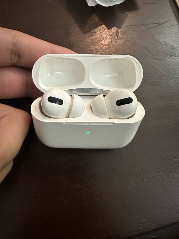 Apple AirPods Pro 1 0