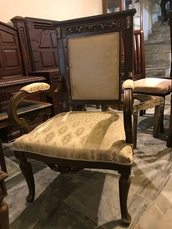 Rocking chair with Table 10