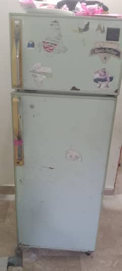 refrigerator frig smal mini dowlance