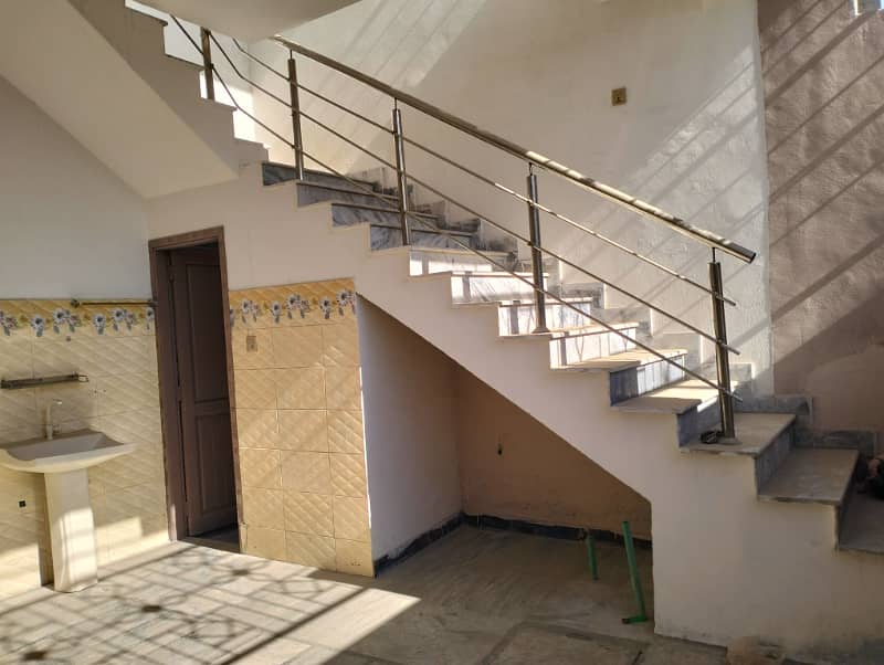 5 Marla Corner 1/2 Portion House Available For Sale Water And Electricity Meter Available 32