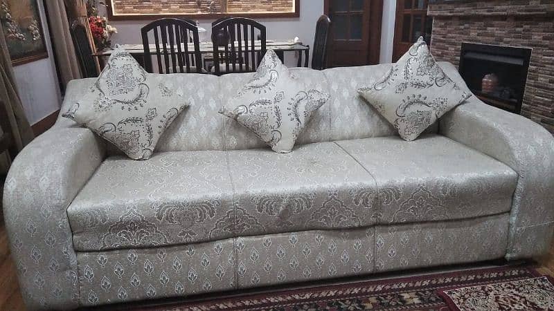 sofa for sale 0