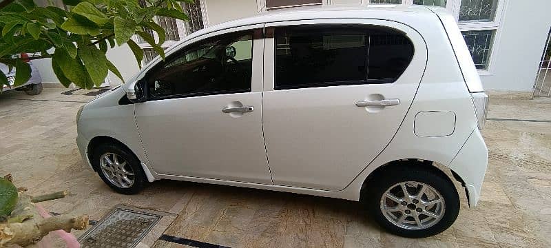 Daihatsu Mira 2016 4