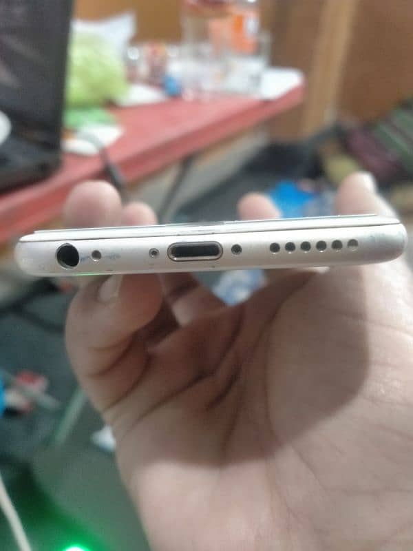 I phone 6 in best condition for sale with PTA approved 3