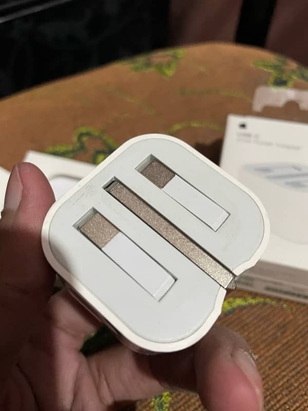 Apple 3 pin (New) Charger 0