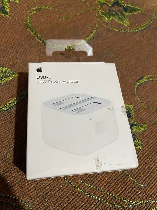 Apple 3 pin (New) Charger 3