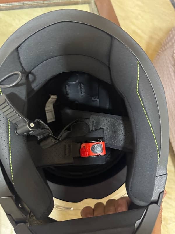 helmet , helmet with builtin bluetooth , helmet with bluetooth 2