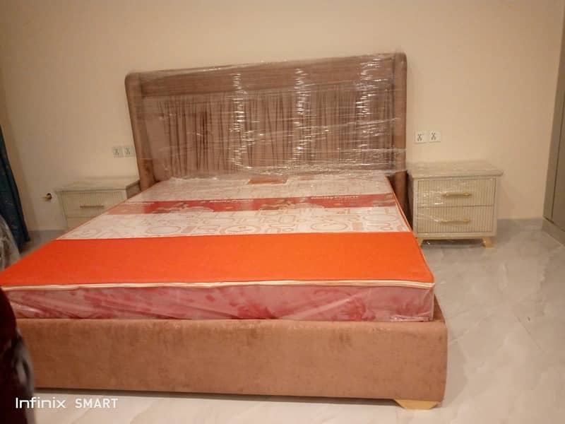 bed / bed set/ luxury  bed / king bed available 2