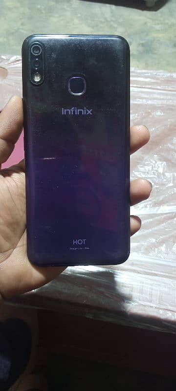 Infinix hot 8 1