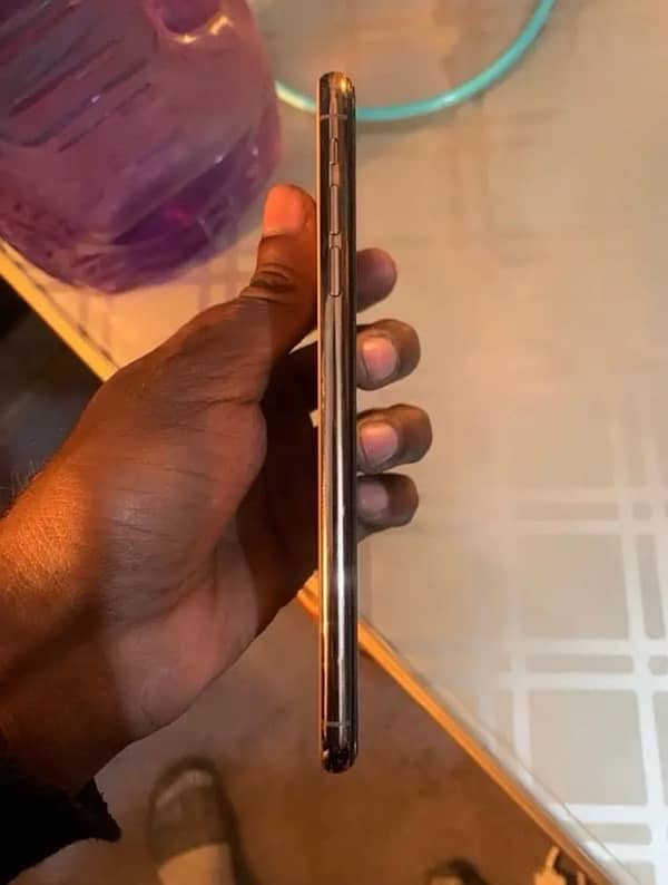 iPhone XS Max non pta factory unlock 512 GB 3