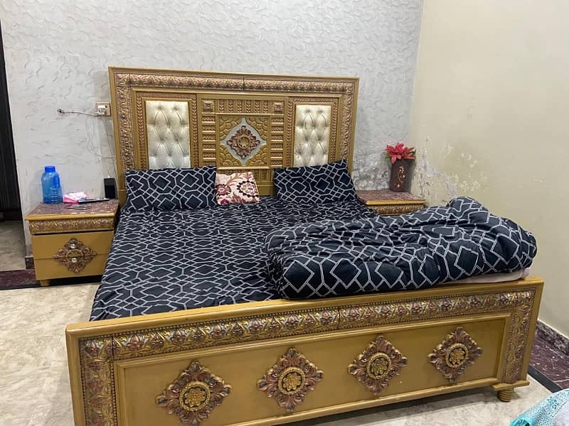 Bed Furniture Set with Side Tables & Mirror 2