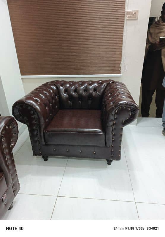 sofa Chesterfield 1 seater 4