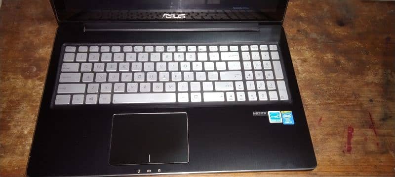 ASUS laptop 1