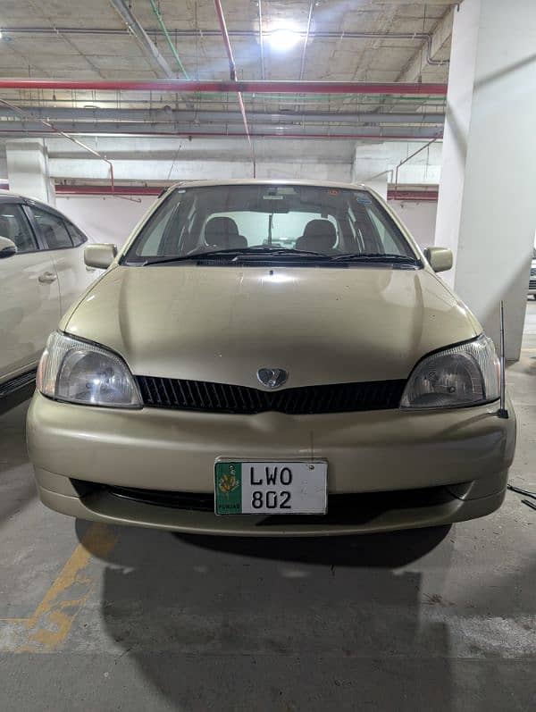 Toyota Platz 2000 0