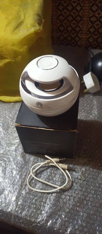 Huawei Portable Bluetooth Loud speaker with USB connector 2