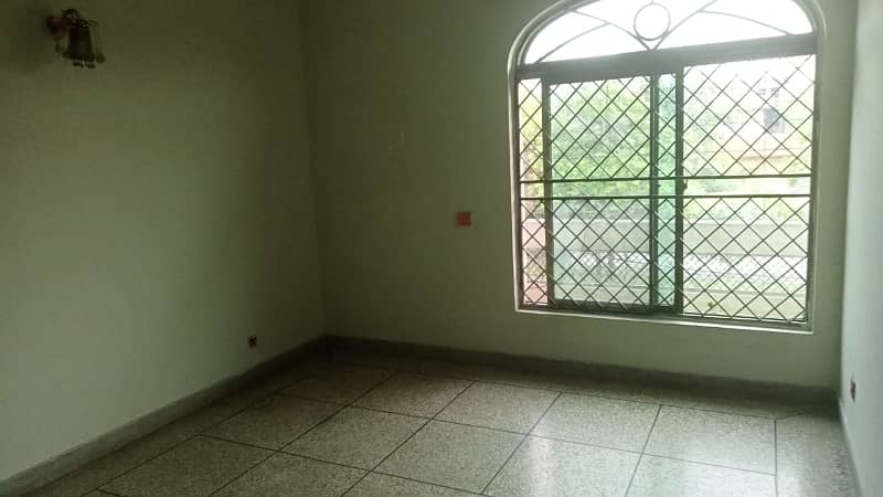 10 Marla Well Miantained Uper Portion Available For Rent in Johar Town 2