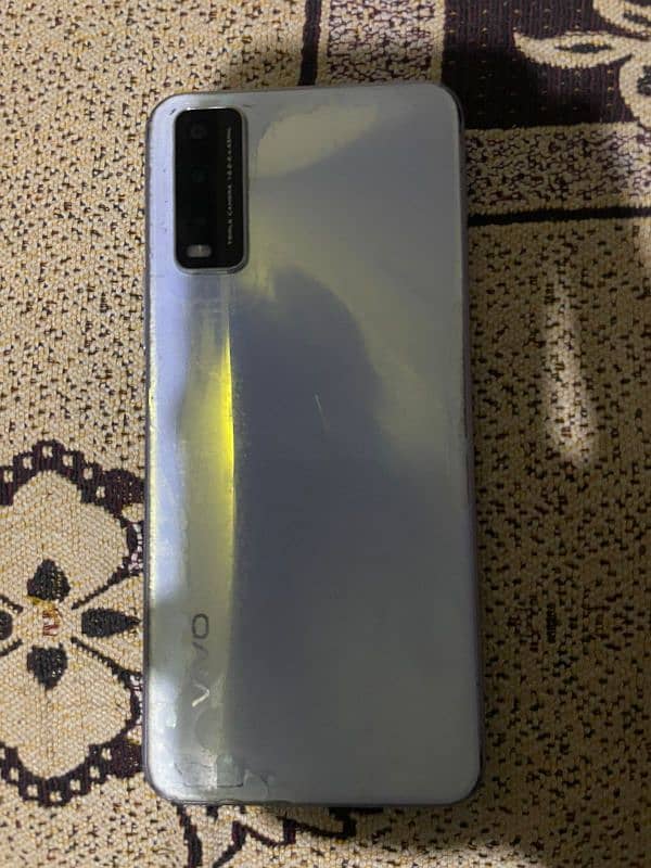 I am selling my vivo v20 4 gb 64 never open never repair all ok 6