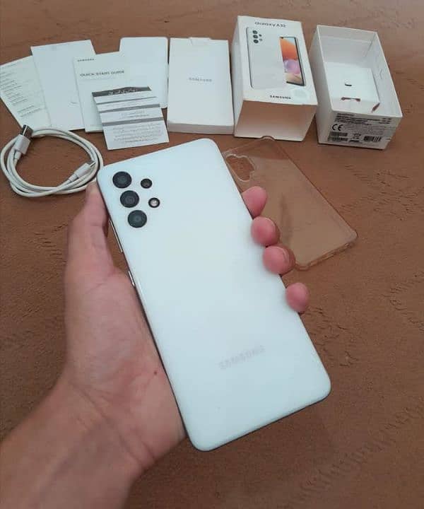 Samsung Galaxy A32 Compte BoX like New 2