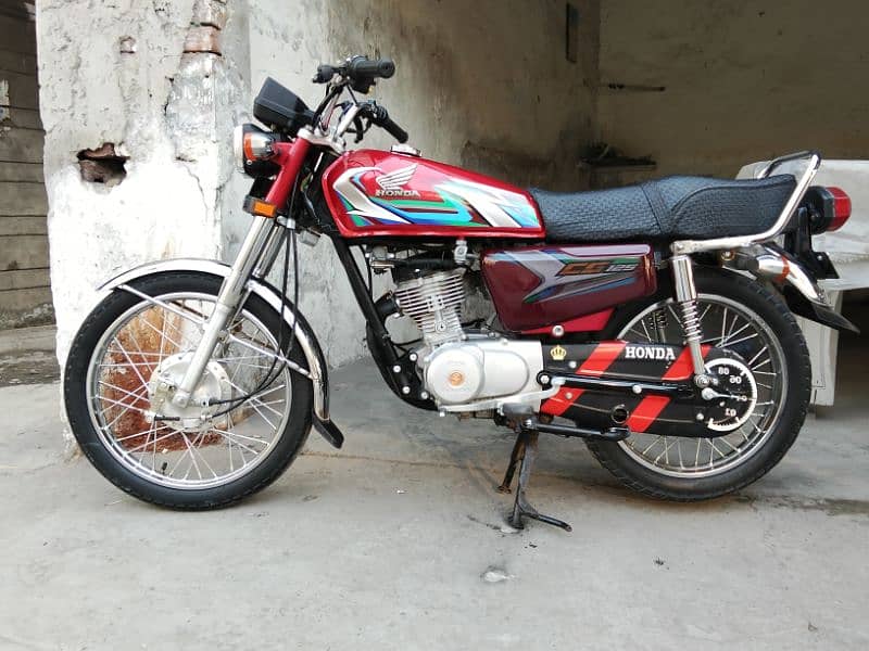 Honda CG22/24 model Punjab register. 14